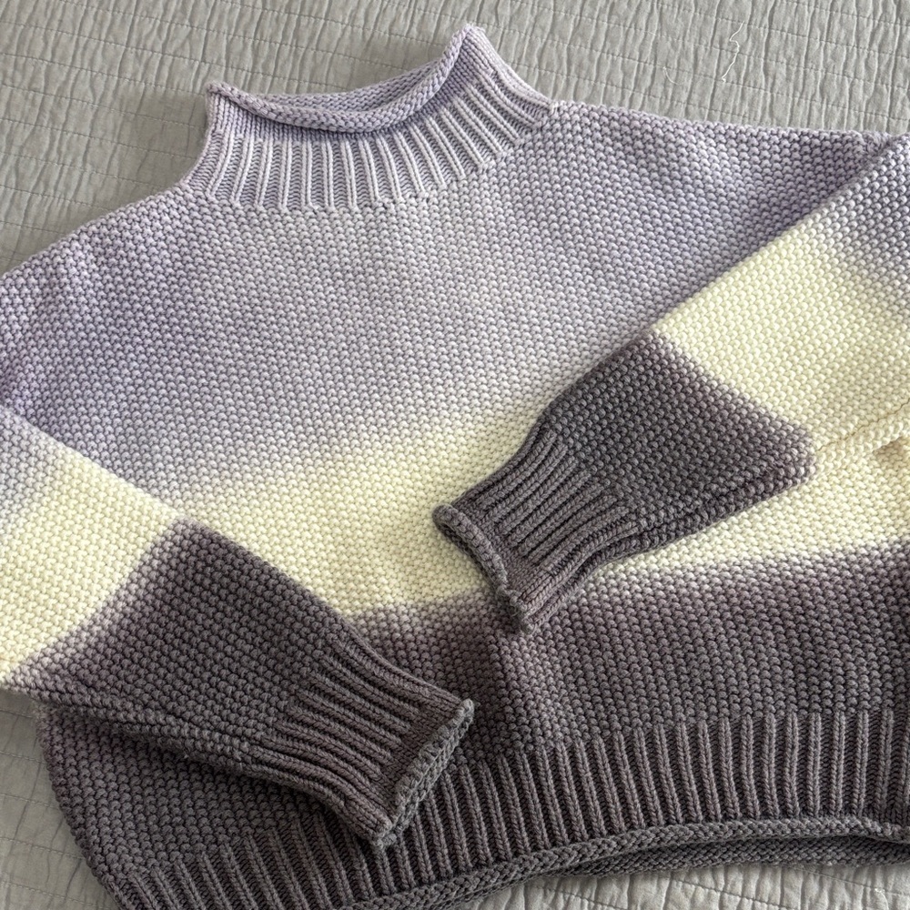 She + Sky Ombre Mock-Neck Oversized Sweater - Lavender & Gray - Size Medium
